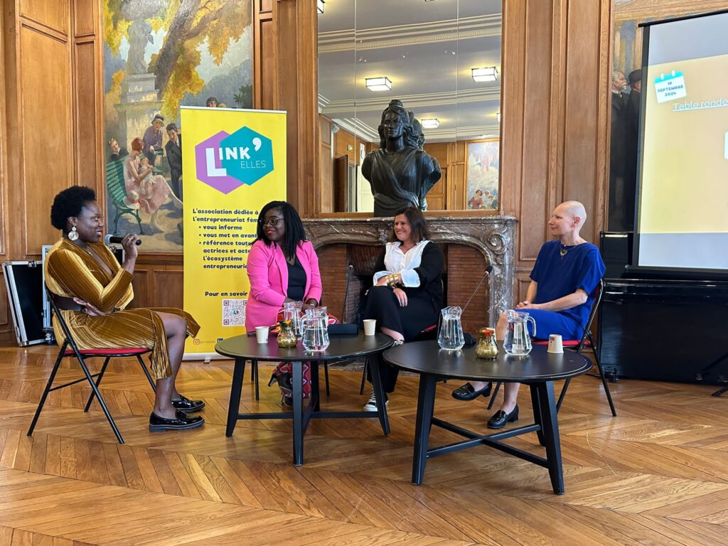 table ronde en présence de debbie Jackson, Moi-même, Catherine Testat et Laurence Louart